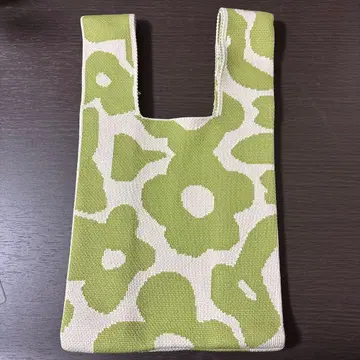 꽃무늬 핸드백 그린 컬러