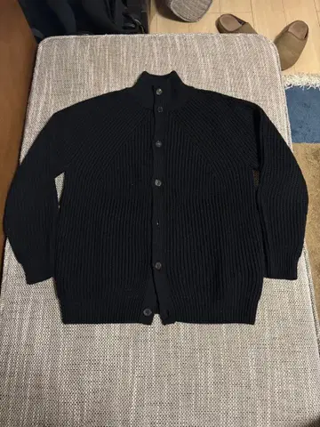 [ UA별주 ] 바토너 하찌 니트 가디건