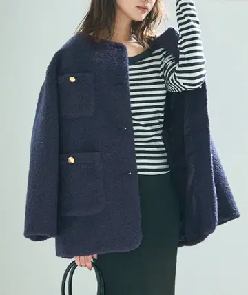 푸들 보아 금장 버튼 노카라 코트