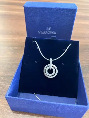 SWAROVSKI 스와로브스키 목걸이 반지