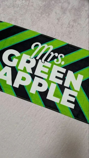 Mrs. GREEN APPLE 2023 spring 타월