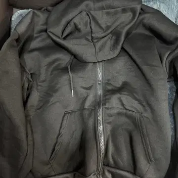 블랙 지퍼 후드티