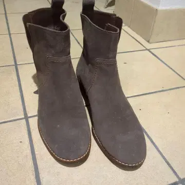 다크 브라운 스웨이드 숏부츠