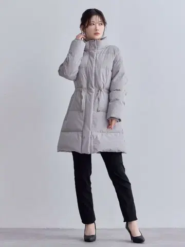 overE 허리 마크 스트레치 다운 코트