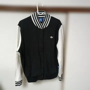 아디다스 바시티 자켓 블랙/화이트