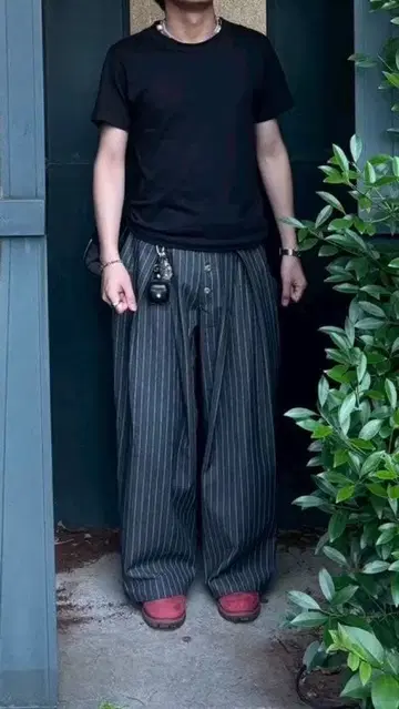 스트라이프 배기 팬츠