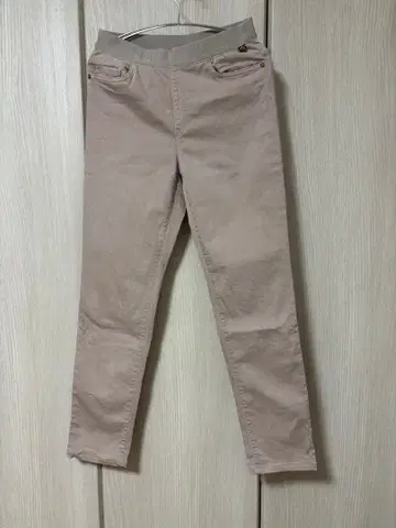 MARCCAIN 베이지 슬림핏 팬츠