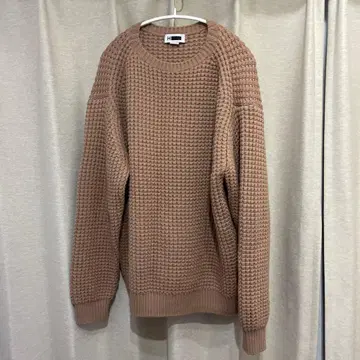 꽈배기 디자인 베이지 니트 스웨터