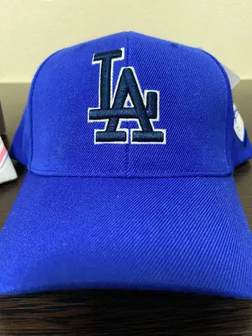 현품 한정 다저스 야구 모자 블루 화이트 자수 새상품