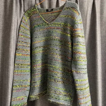 PAZZO 스트라이프 V넥 니트 스웨터