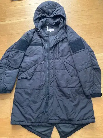 할리우드 런치마켓 모즈 코트 블랙 클리닝 완료