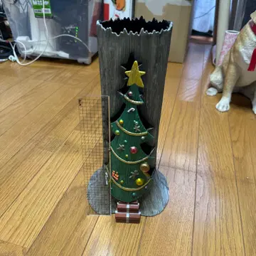 나이트메어 비포 크리스마스 관련인가? 크리스마스 트리형 장식품