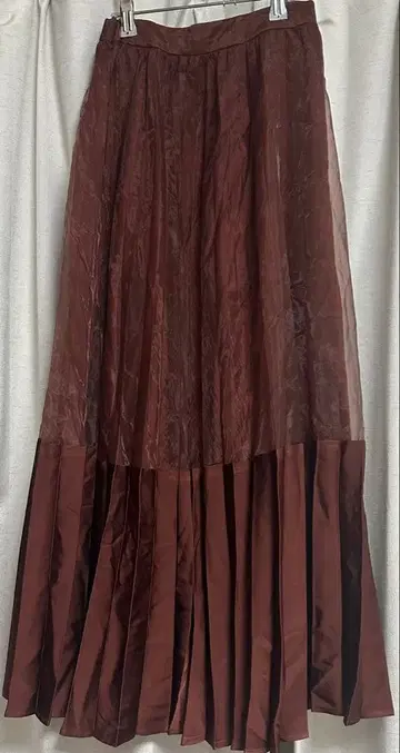 rienda 플리츠 롱 스커트 브라운 새틴 원단 안감 부착 S 사이즈