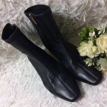 히미코 숏 가죽 부츠 블랙 24