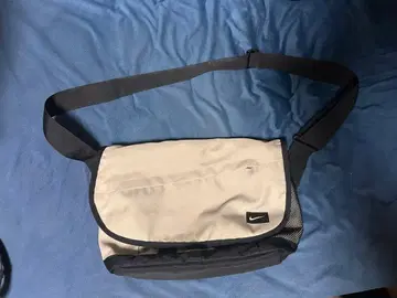 00's 나이키 숄더백 베이지/블랙