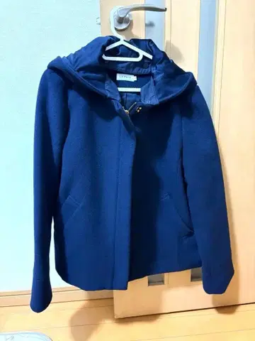 LEPSIM 후드 부착 숏코트