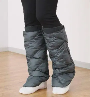 모스코비 리치 다운 레그 워머 다운 부티