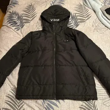 RVCA 블랙 다운 자켓 L