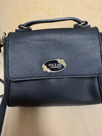 PAUL & JOE 블랙 숄더백