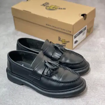 Dr.Martens ADRIAN MONO 태슬 로퍼 BLACK