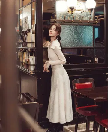 프로포션 바디 드레싱 믹스 트위드 플레어 스커트