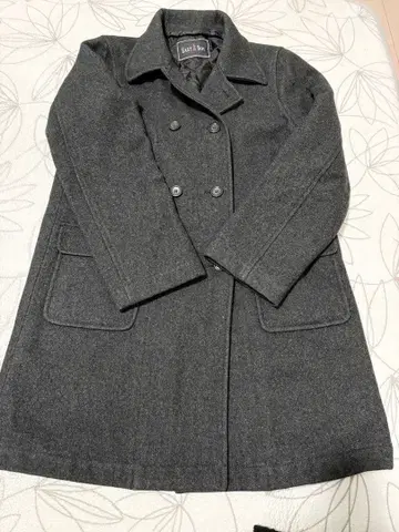 EAST BOY의 P 코트입니다. 차분한 다크 그레이 9호 울 100%