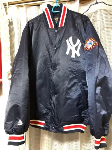 MLB 양키스 바시티 자켓 XL 사이즈 마제스틱