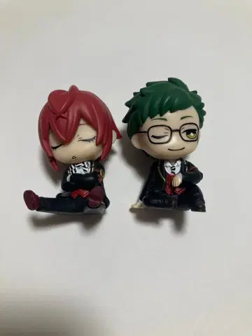 트위스테 어깨 쿵 하트 라빌 기숙사 리들 트레이