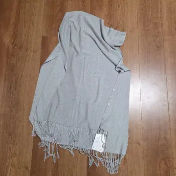 [ OPERIA ] 그레이 프린지 부착 4way 스톨