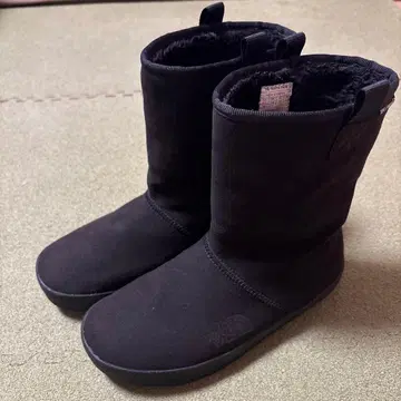 THE NORTH FACE 블랙 어그 부츠