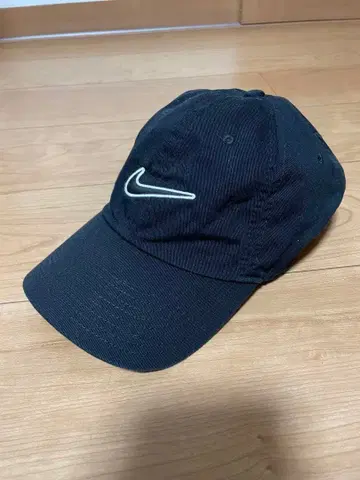 Nike 야구 모자 사이즈 표시 있음