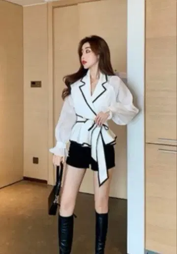 화이트 더블 브레스트 셔츠