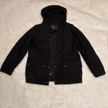 Traditional Weatherwear 블랙 마운틴 후드티 40