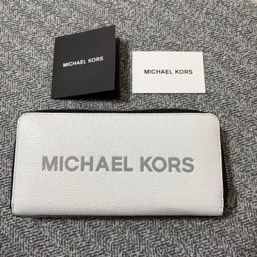 연말 SALE 12/31까지 미사용 마이클코어스 장지갑