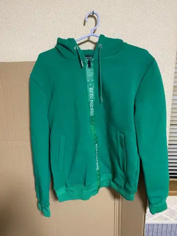 RTEG 그린 후드티 M 사이즈