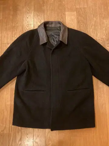 울 혼방 피 코트! 블랙! 가죽 느낌 옷깃! 메이드 인 재팬!