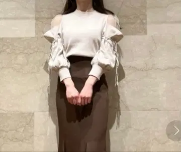 SNIDEL 시스루 숄더 니트 풀오버