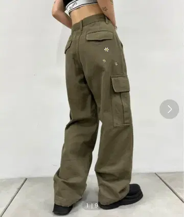 Who's WHO galery 플라워 자수 카고 팬츠