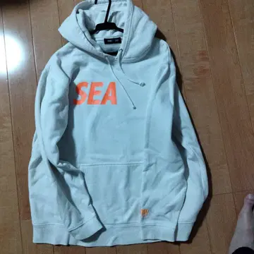 WIND AND SEA 화이트 후드티