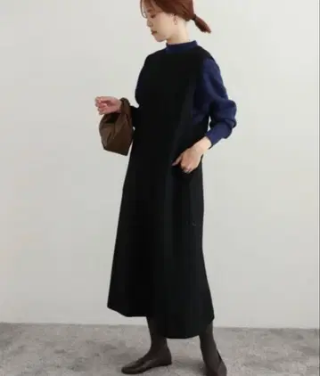 택 포함 미사용 새상품 어반 리서치 울 혼방 부클 컷 오버롤 스커트