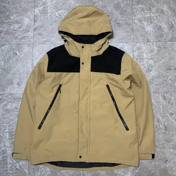 후드 부착 베이지와 블랙 마운틴 후드티 a18