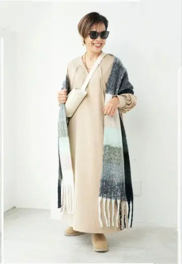 [ 새상품 ] 플러스오토하 PLUS OTO.HA 그라데이션 체크 머플러