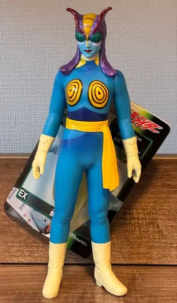 벌 여자 소프트 비닐