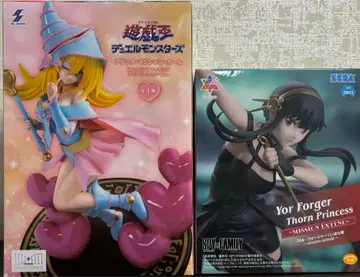 블랙 매지션 걸 요르 포저 피규어 2점 세트