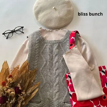 b1869* 블리스번치 울 혼방 뒷단추 니트 베스트