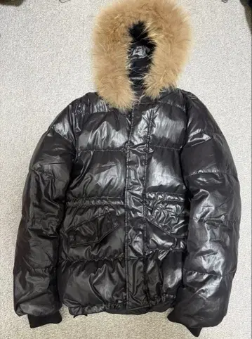 퍼 다운 y2k 퍼 짧은 기장 시크 스타일 광택