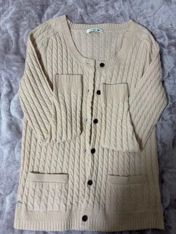 LACOSTE 베이지 케이블 니트 가디건