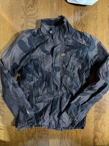 G-STAR RAW 카모 패턴 밀리터리 자켓