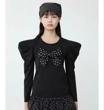 [ 미사용 새상품 ] Heart Tatoo - 파워 숄더 리본 상의