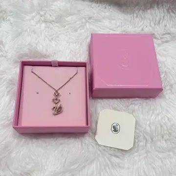 핑크 리프 모티브 목걸이